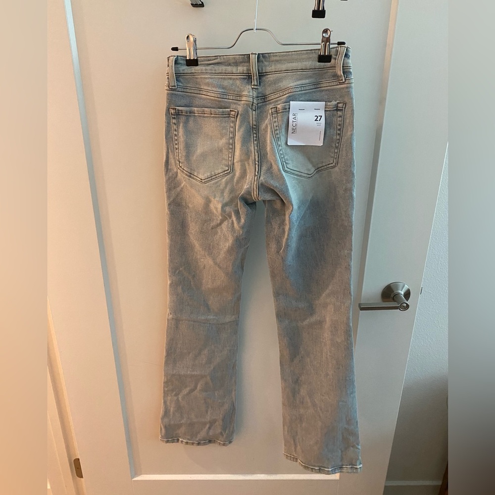 Light Low Rise Jeans - Picture 3 of 4